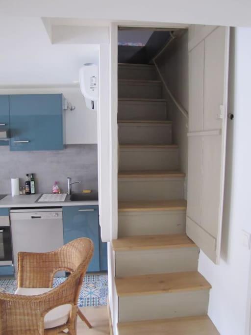 Tiny Duplex Climatise Apartment Lyon